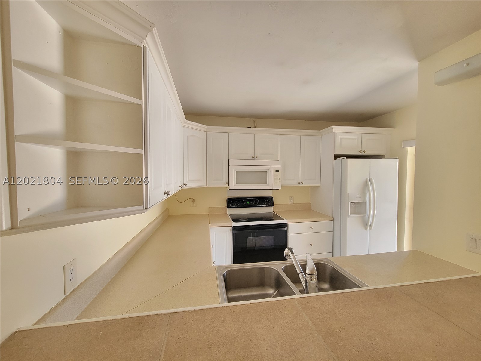 3227 32nd Way 3227 Property Photo 13