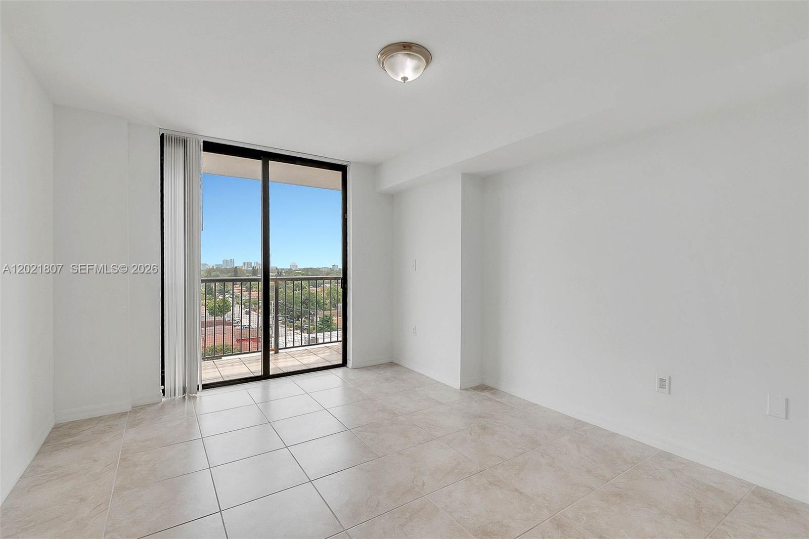 1690 Sw 27th Ave 805 Property Photo 24