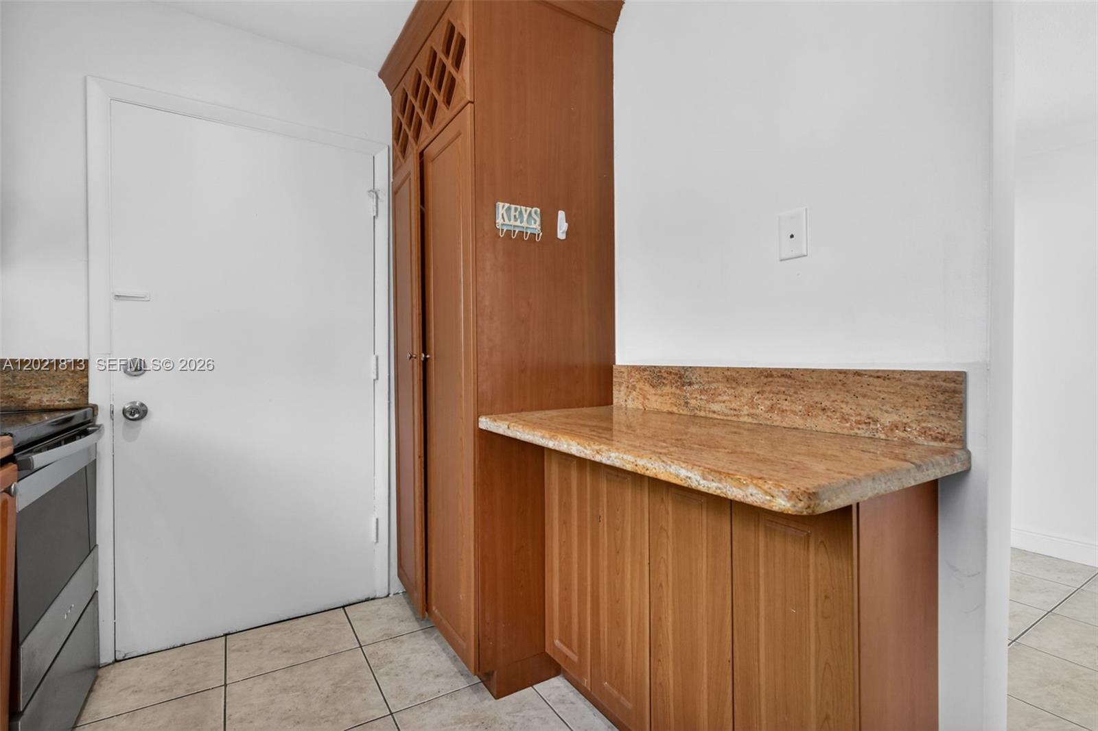1020 94th St 301 Property Photo 11