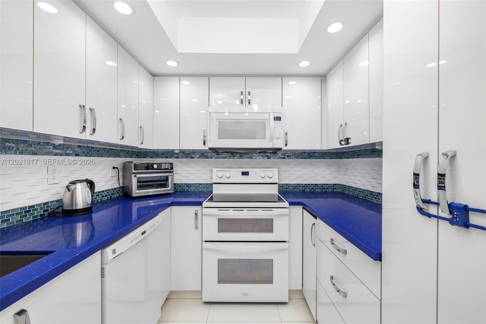 9511 Collins Ave 1202 Property Photo 5