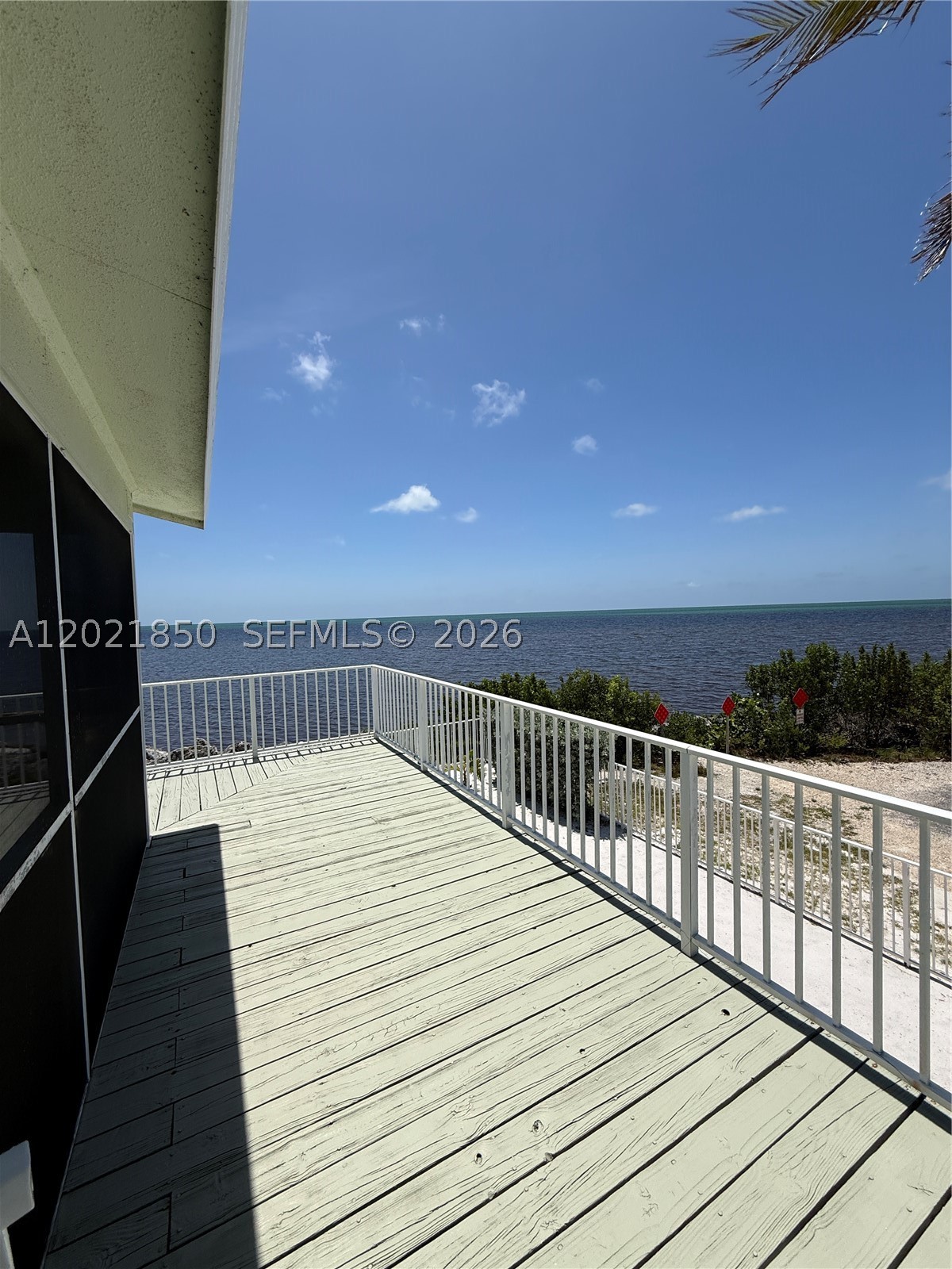172 Valois Blvd Property Photo 8