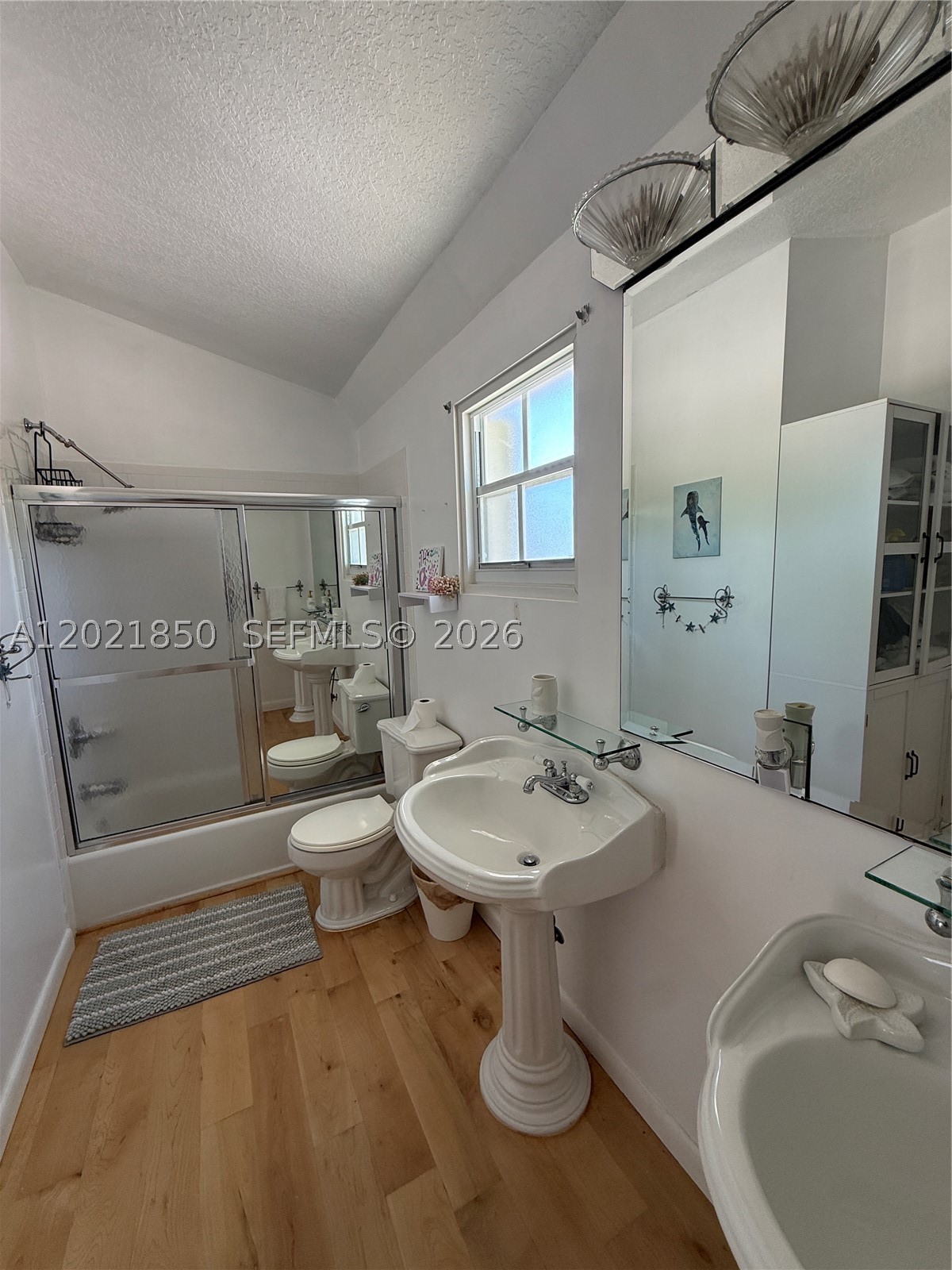 172 Valois Blvd Property Photo 27