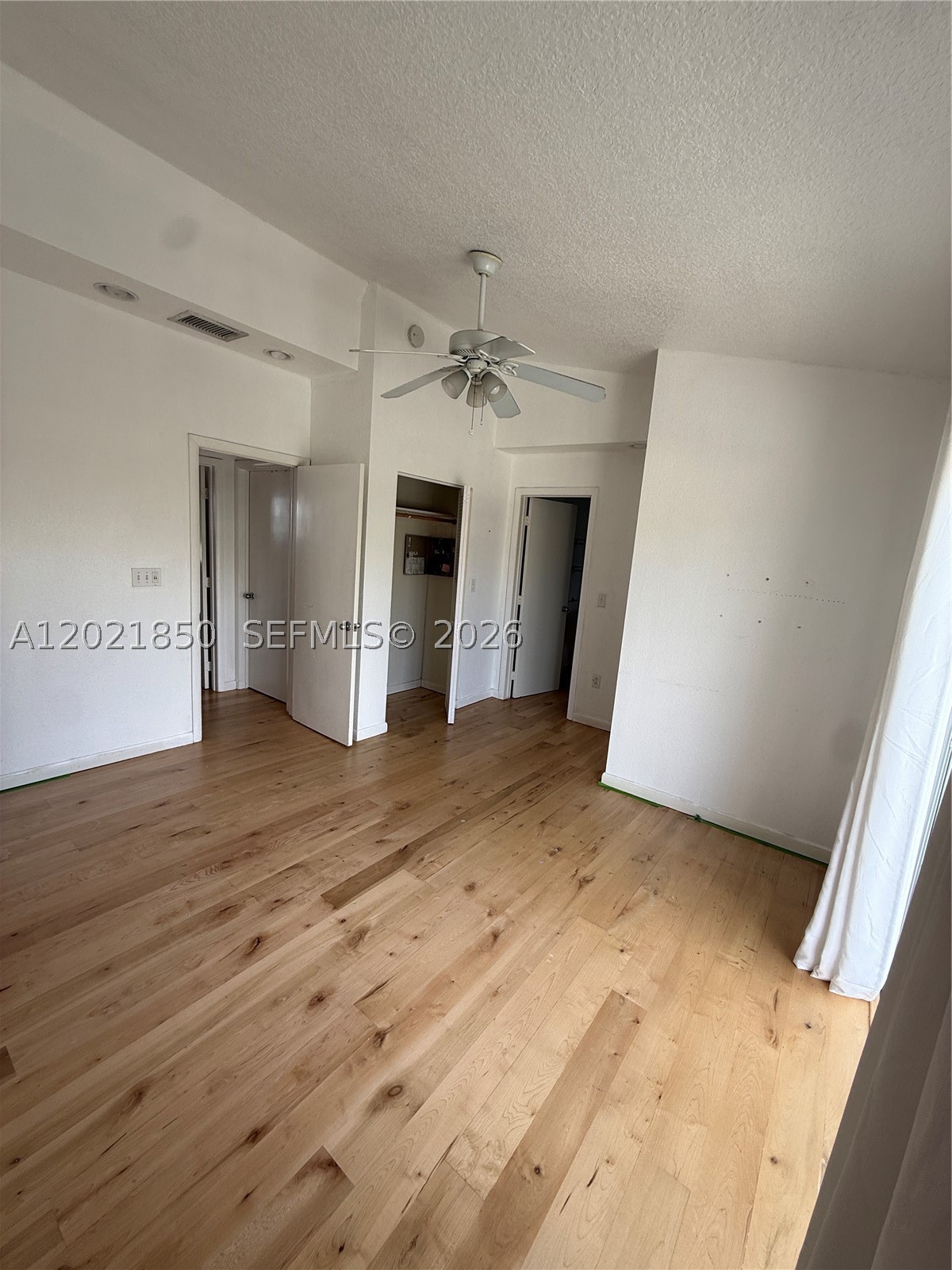172 Valois Blvd Property Photo 31
