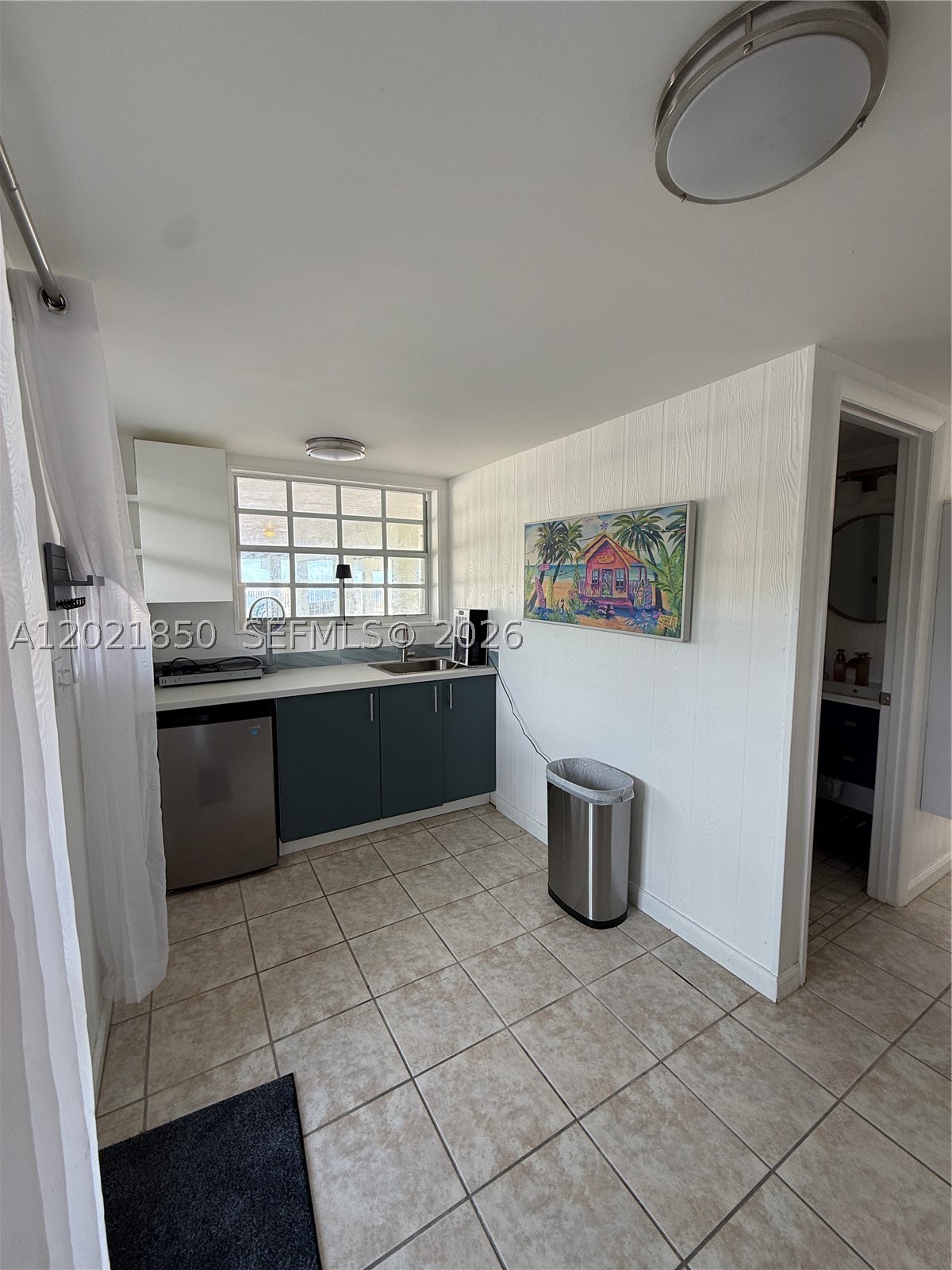 172 Valois Blvd Property Photo 35