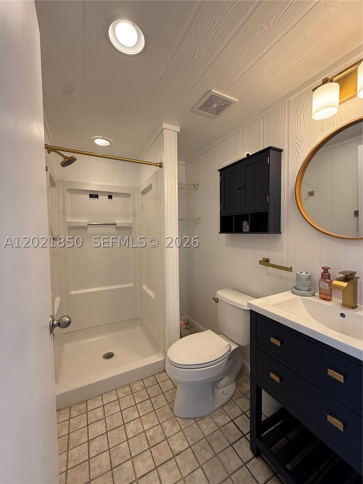 172 Valois Blvd Property Photo 38