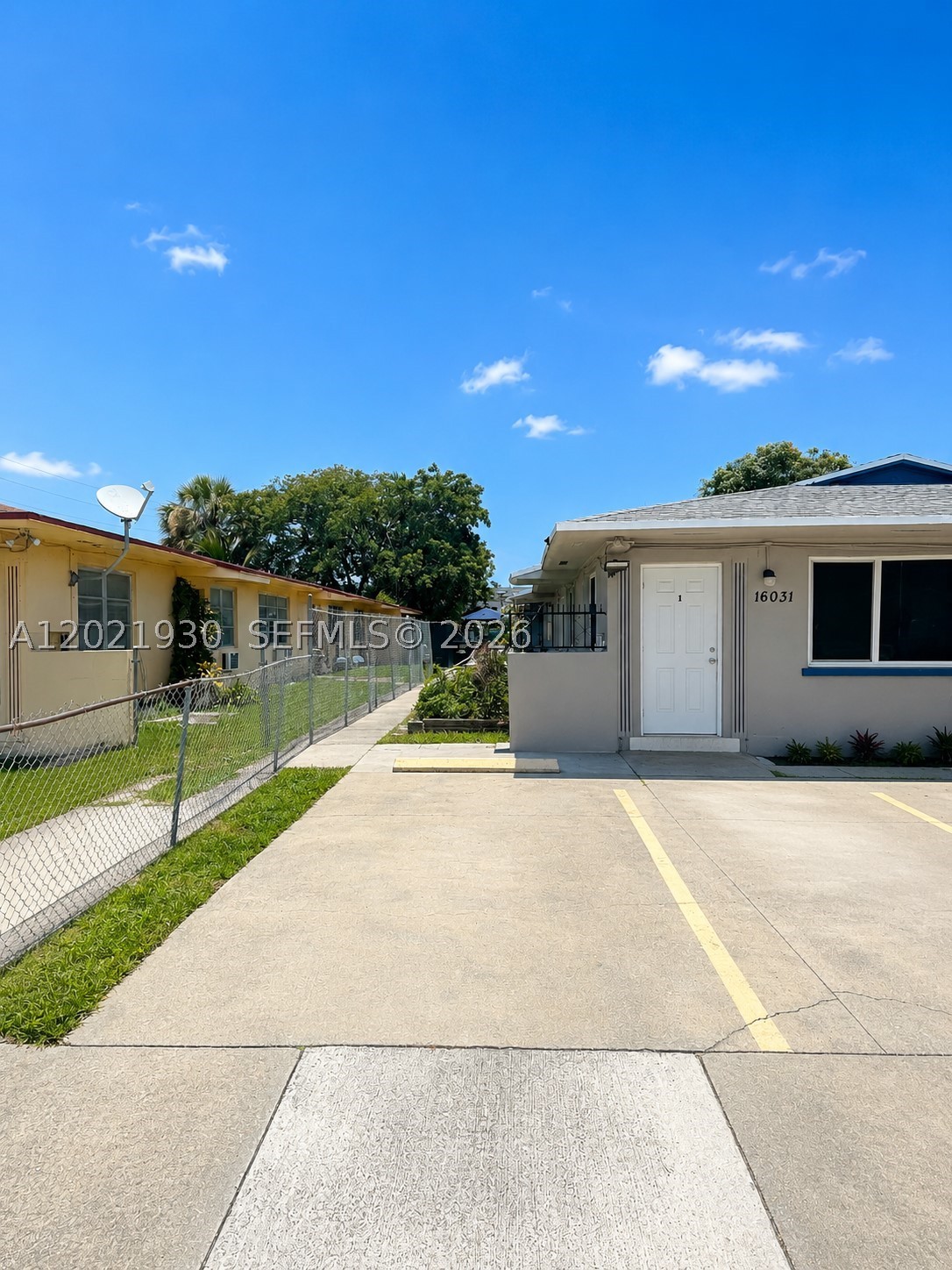 16031 Ne 19th Pl Property Photo 2