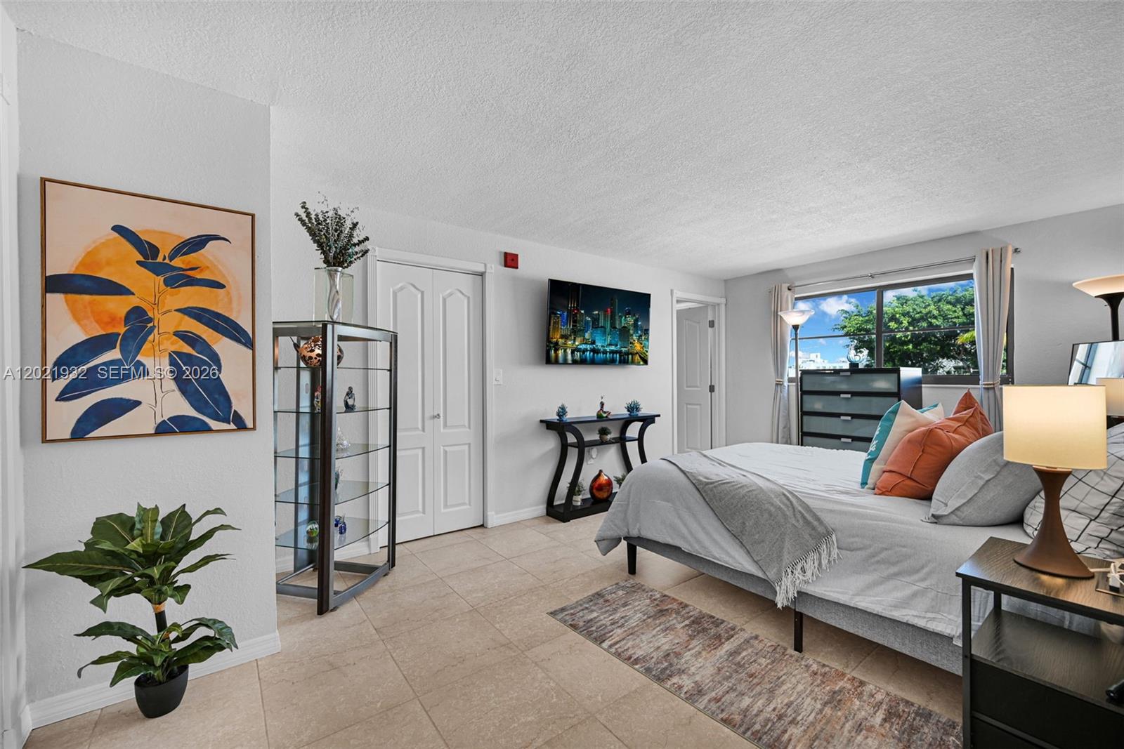 1334 Collins Ave 403 Property Photo 16