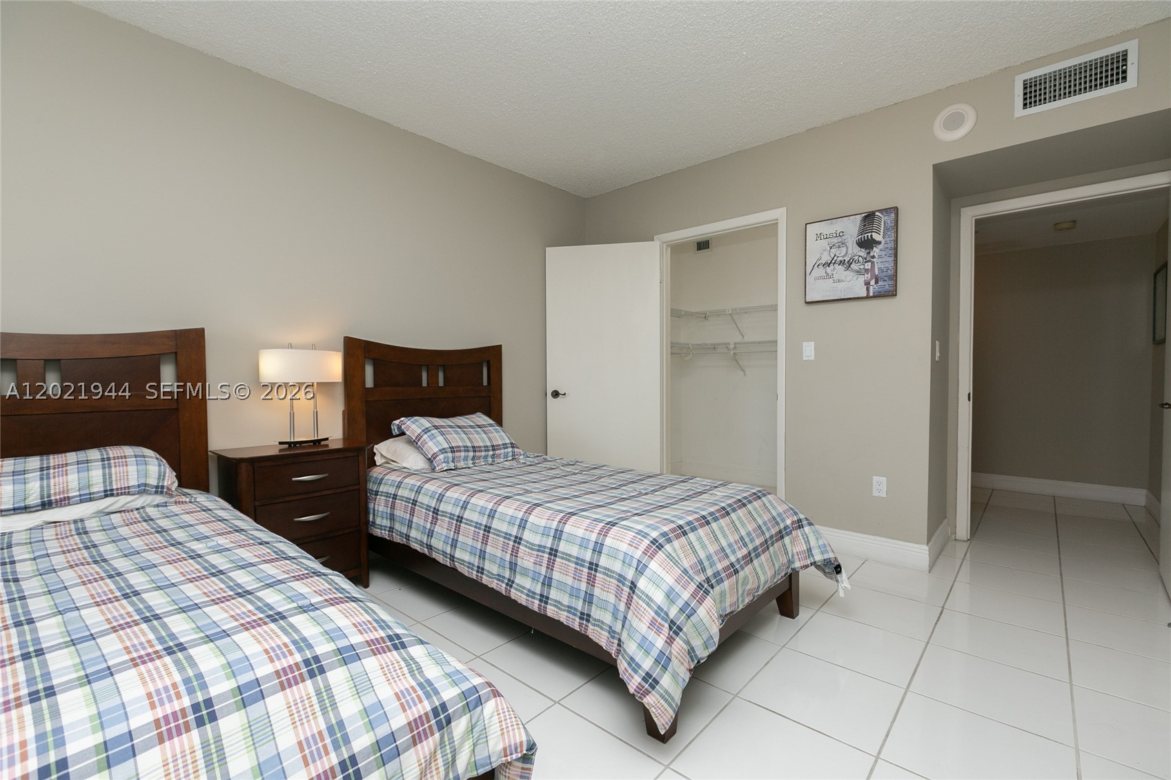 8855 Collins Ave 6f Property Photo 12