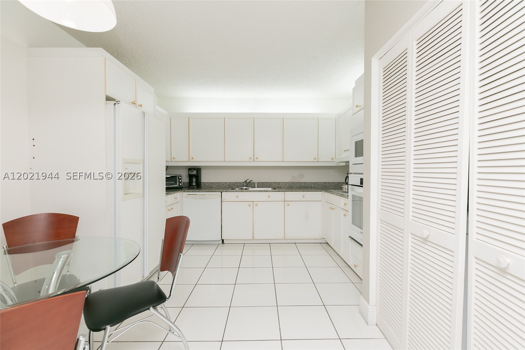 8855 Collins Ave 6f Property Photo 13