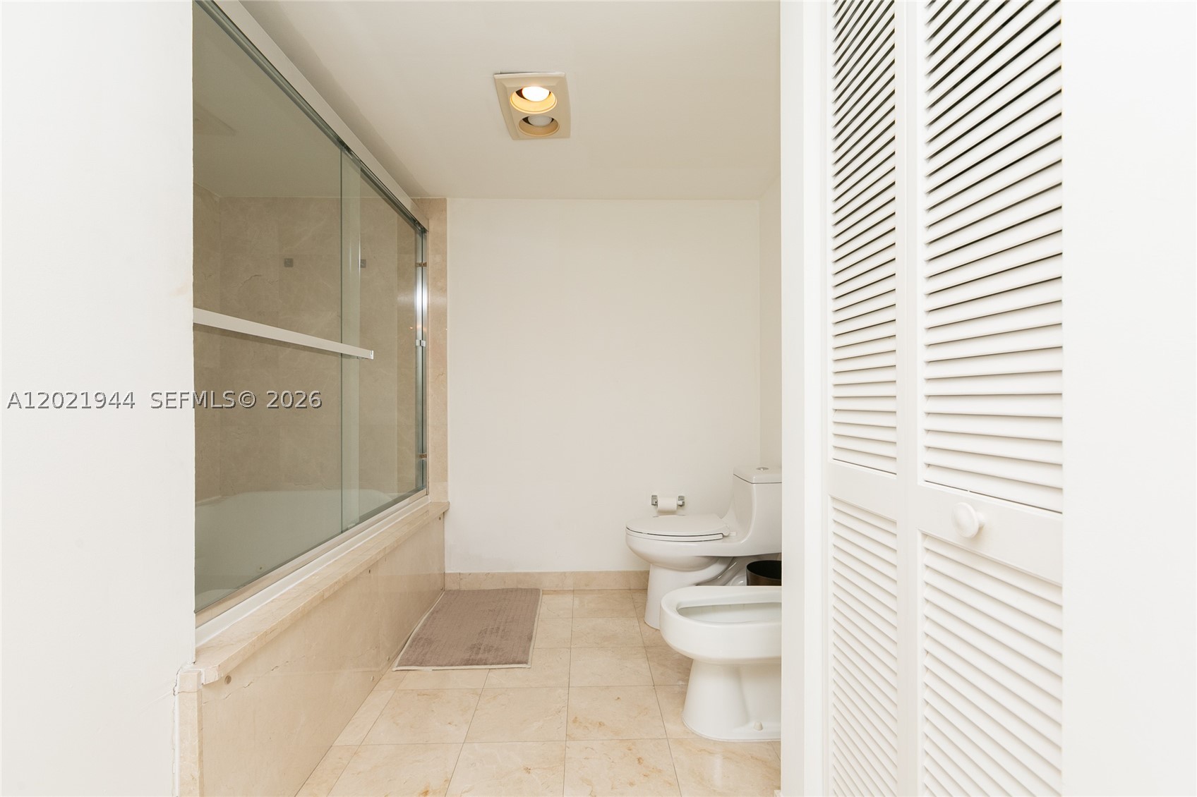 8855 Collins Ave 6f Property Photo 18
