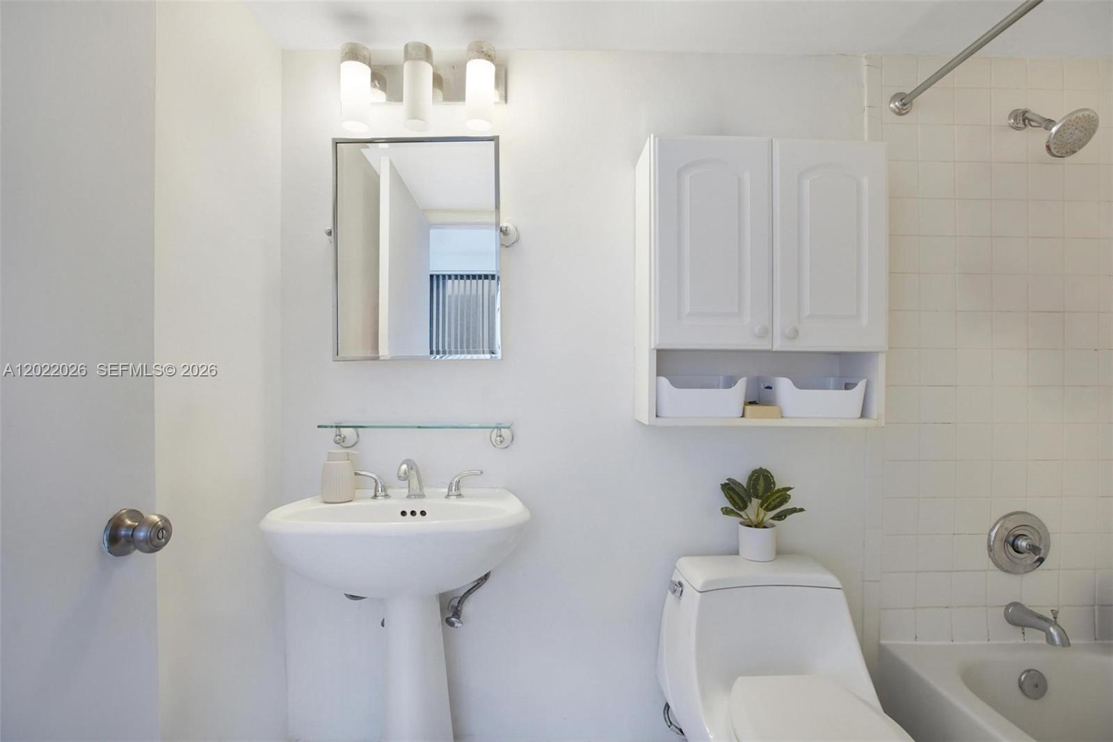 540 Brickell Key Dr 308 Property Photo 16