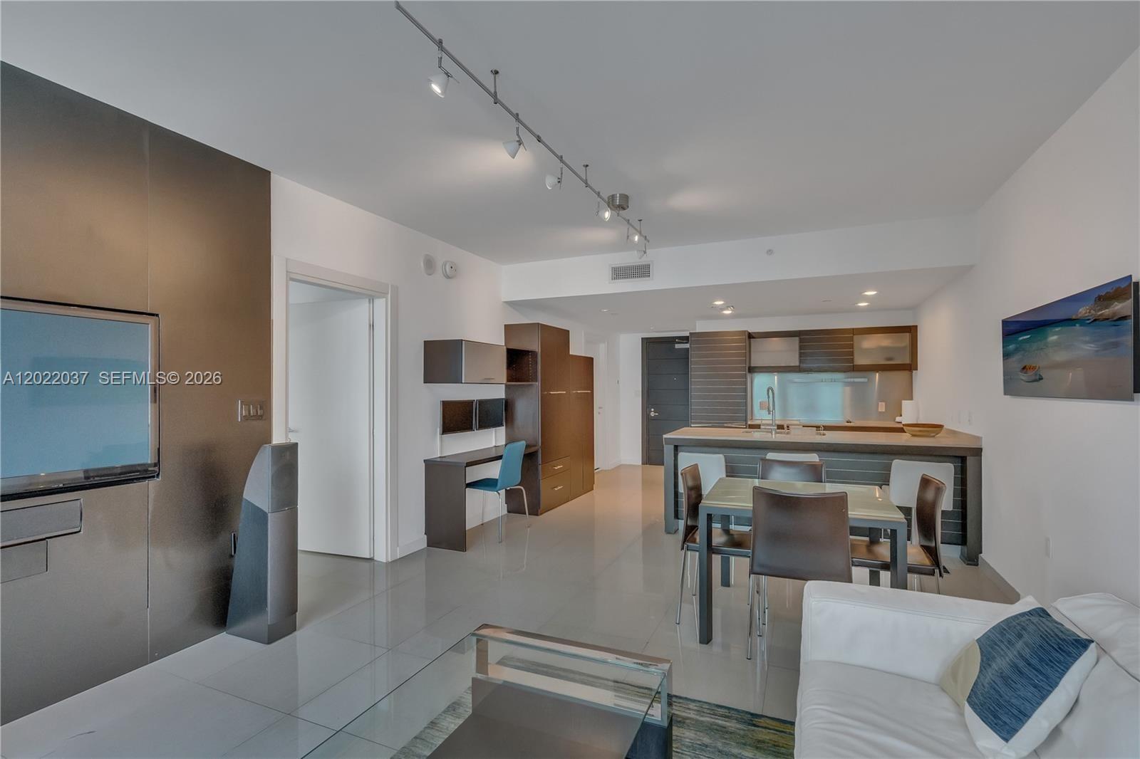 200 Biscayne Boulevard Way 3911 Property Photo 3