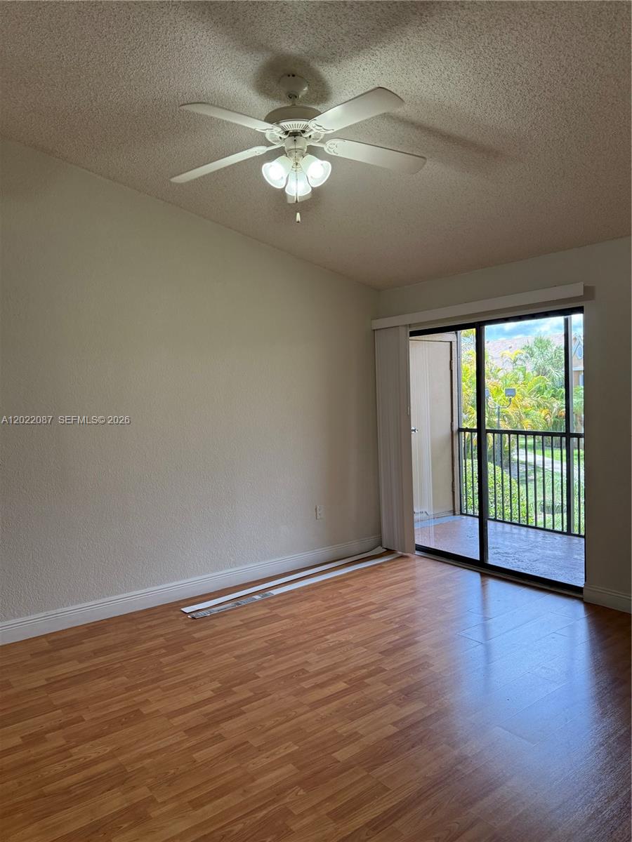 15689 Sw 106th Ln 718 Property Photo 9