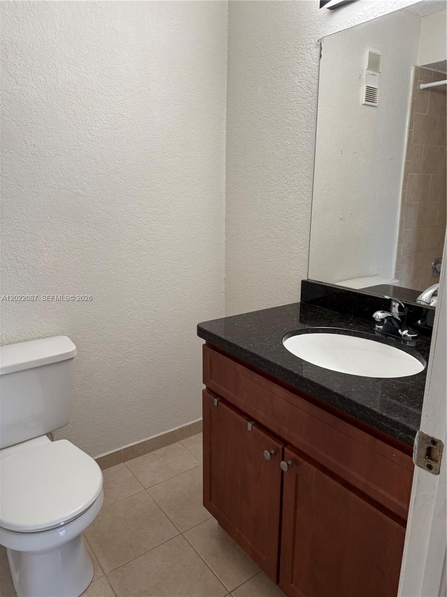 15689 Sw 106th Ln 718 Property Photo 11