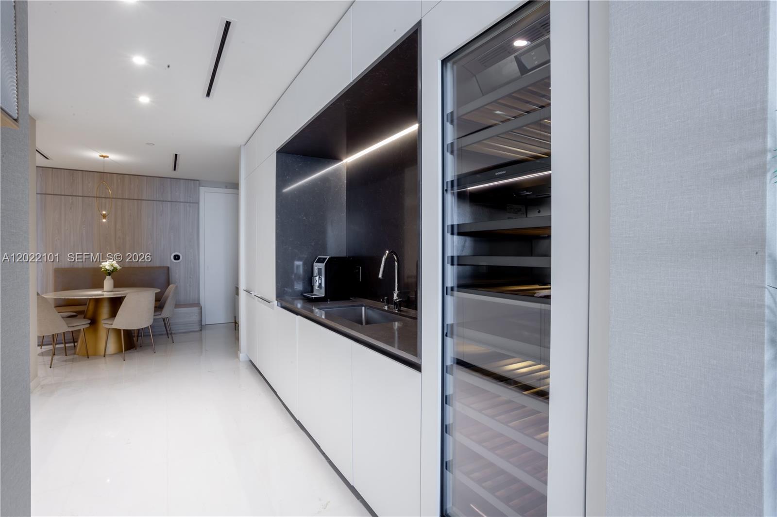 300 Biscayne Boulevard Way 2203c Property Photo 18