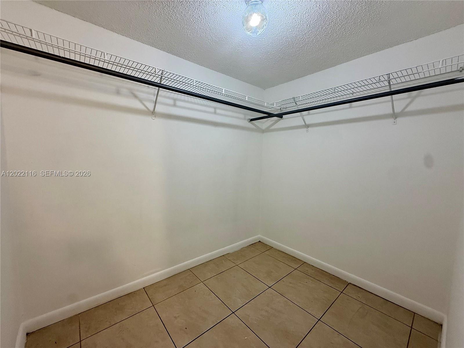 18101 Nw 68th Ave B102 Property Photo 11