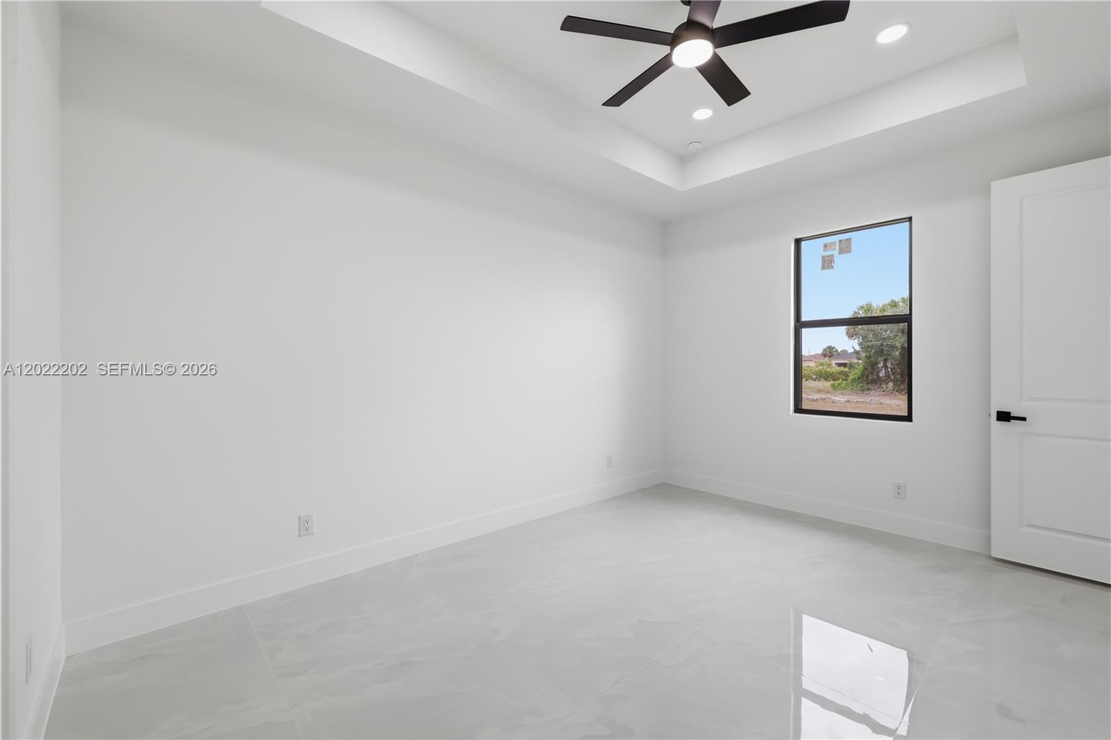 1222 Earnest St E Property Photo 11