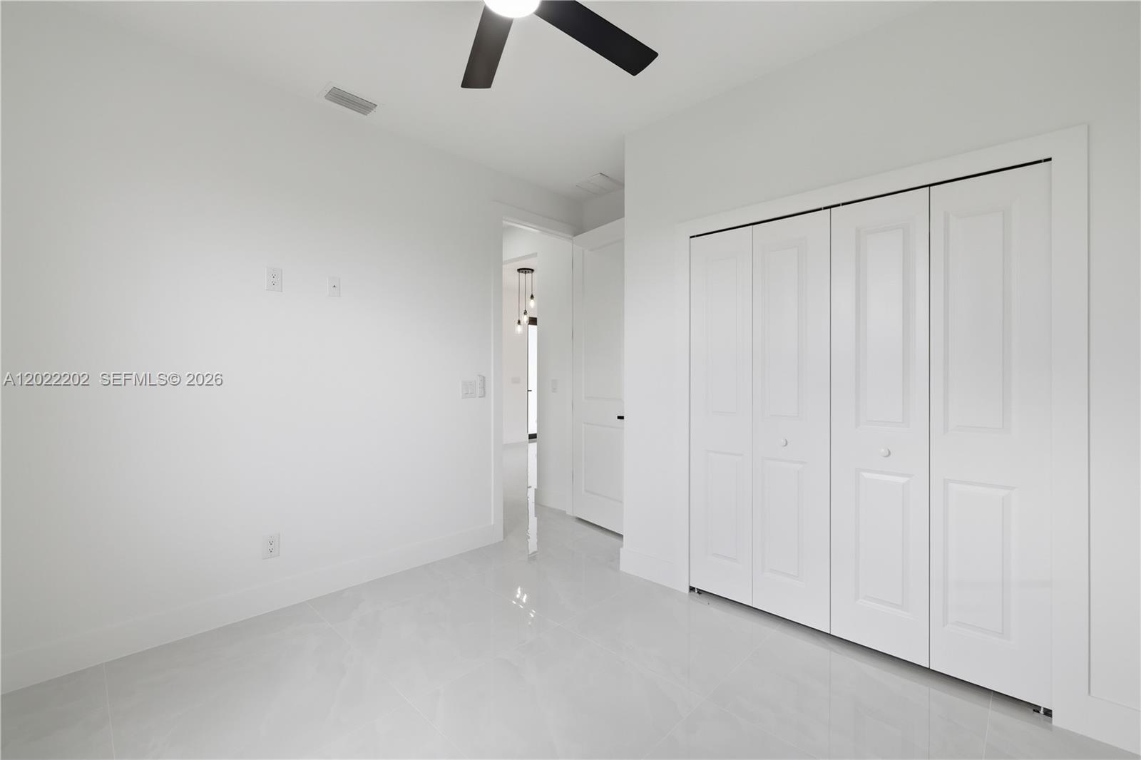 1222 Earnest St E Property Photo 16