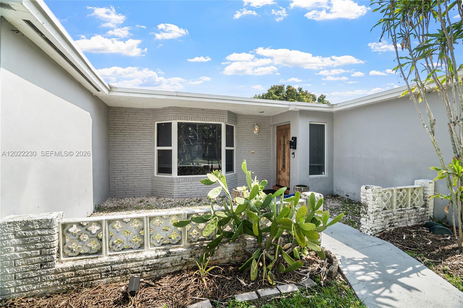 6667 Nw 1st St Property Photo 4