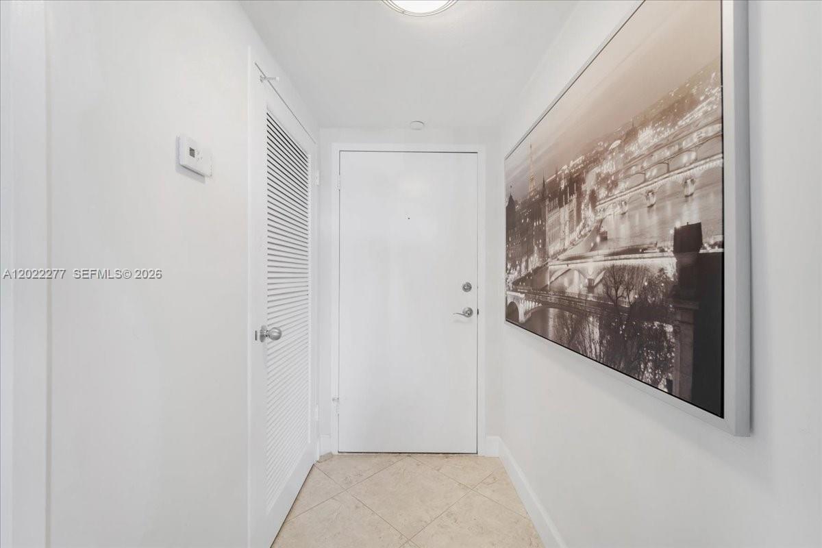 2100 S Ocean Dr 10e Property Photo 12