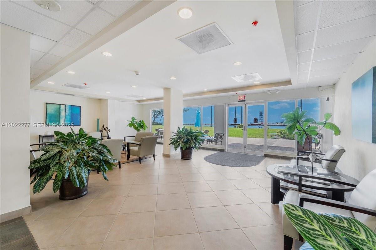 2100 S Ocean Dr 10e Property Photo 42
