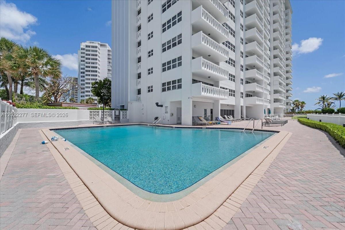 2100 S Ocean Dr 10e Property Photo 43