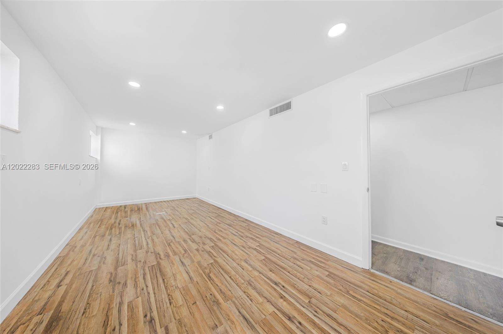 7550 W 2nd Ct Property Photo 18