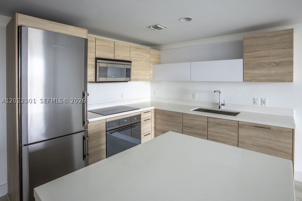 16385 N Biscayne Blvd 403 Property Photo 8