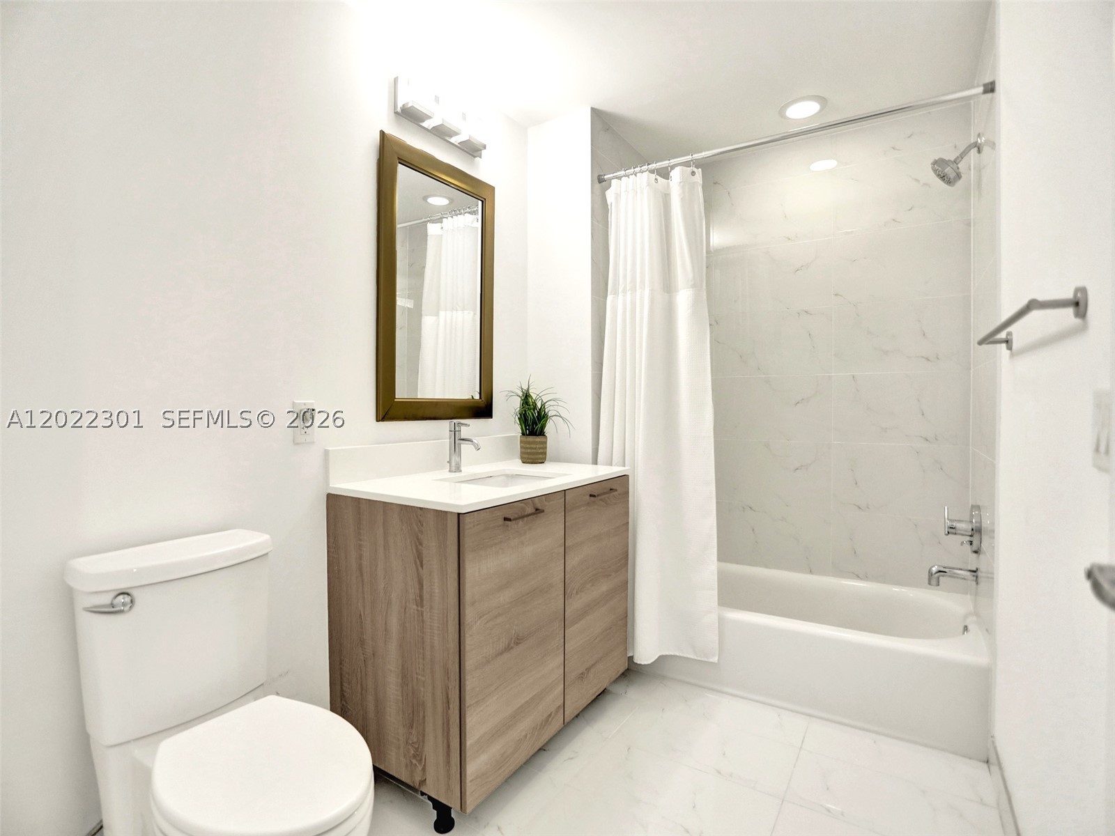 16385 N Biscayne Blvd 403 Property Photo 14