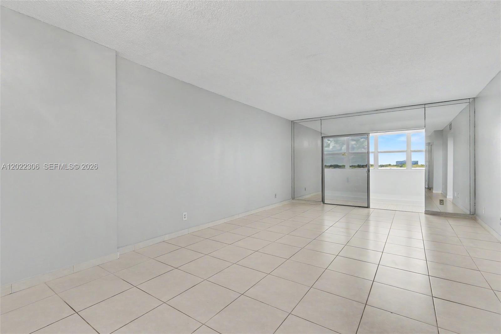 4330 Hillcrest Dr 506 Property Photo 11