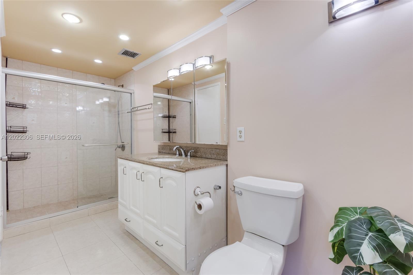 4330 Hillcrest Dr 506 Property Photo 17