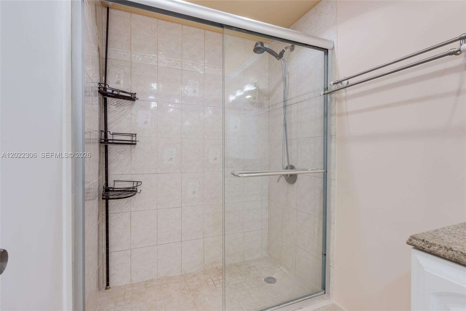 4330 Hillcrest Dr 506 Property Photo 19