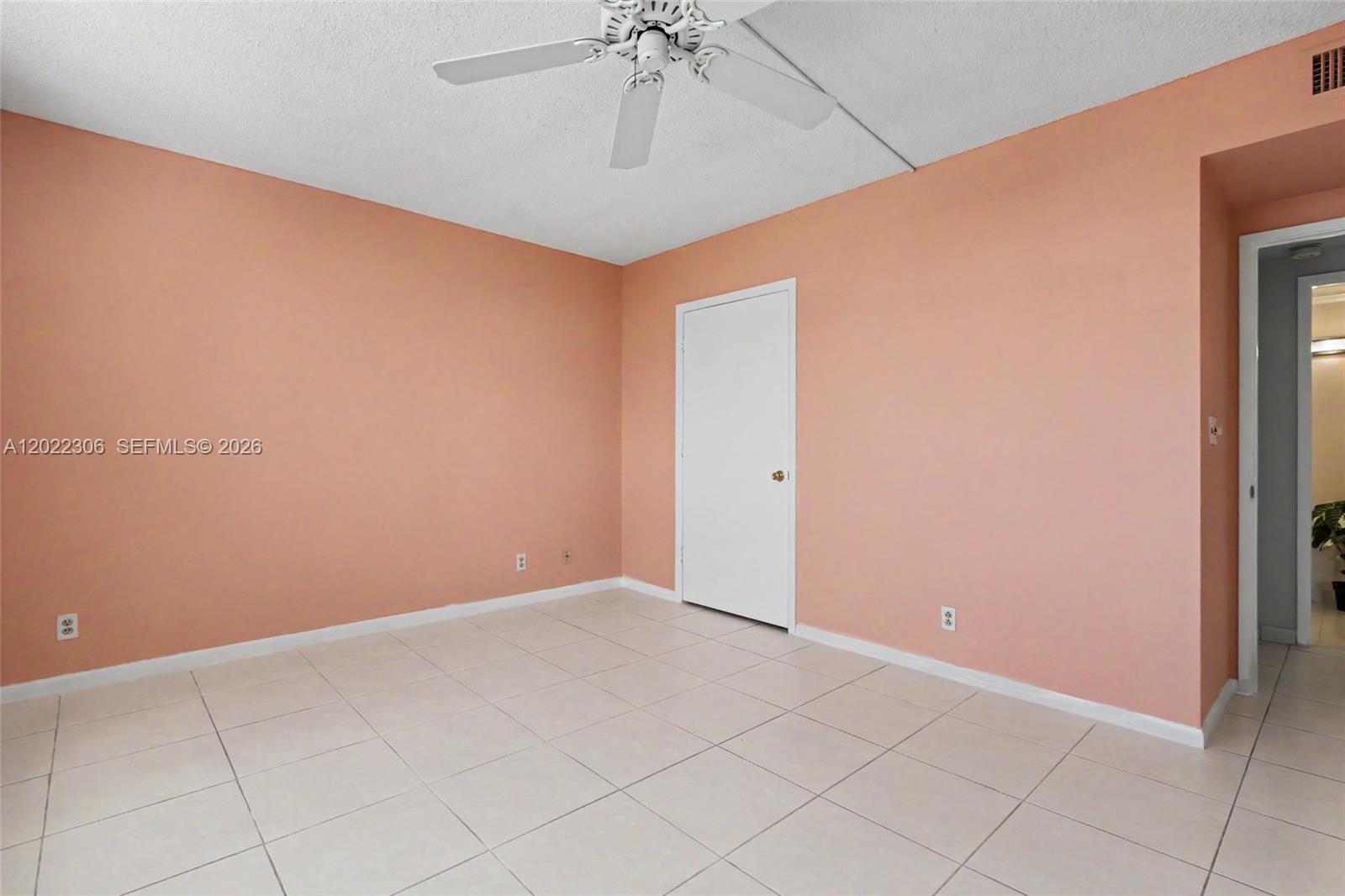 4330 Hillcrest Dr 506 Property Photo 22