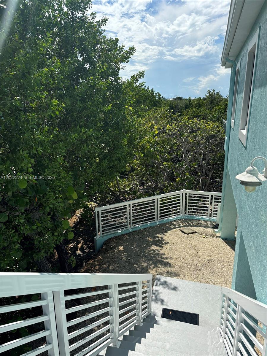 102 Venetian Dr 102 Property Photo 8