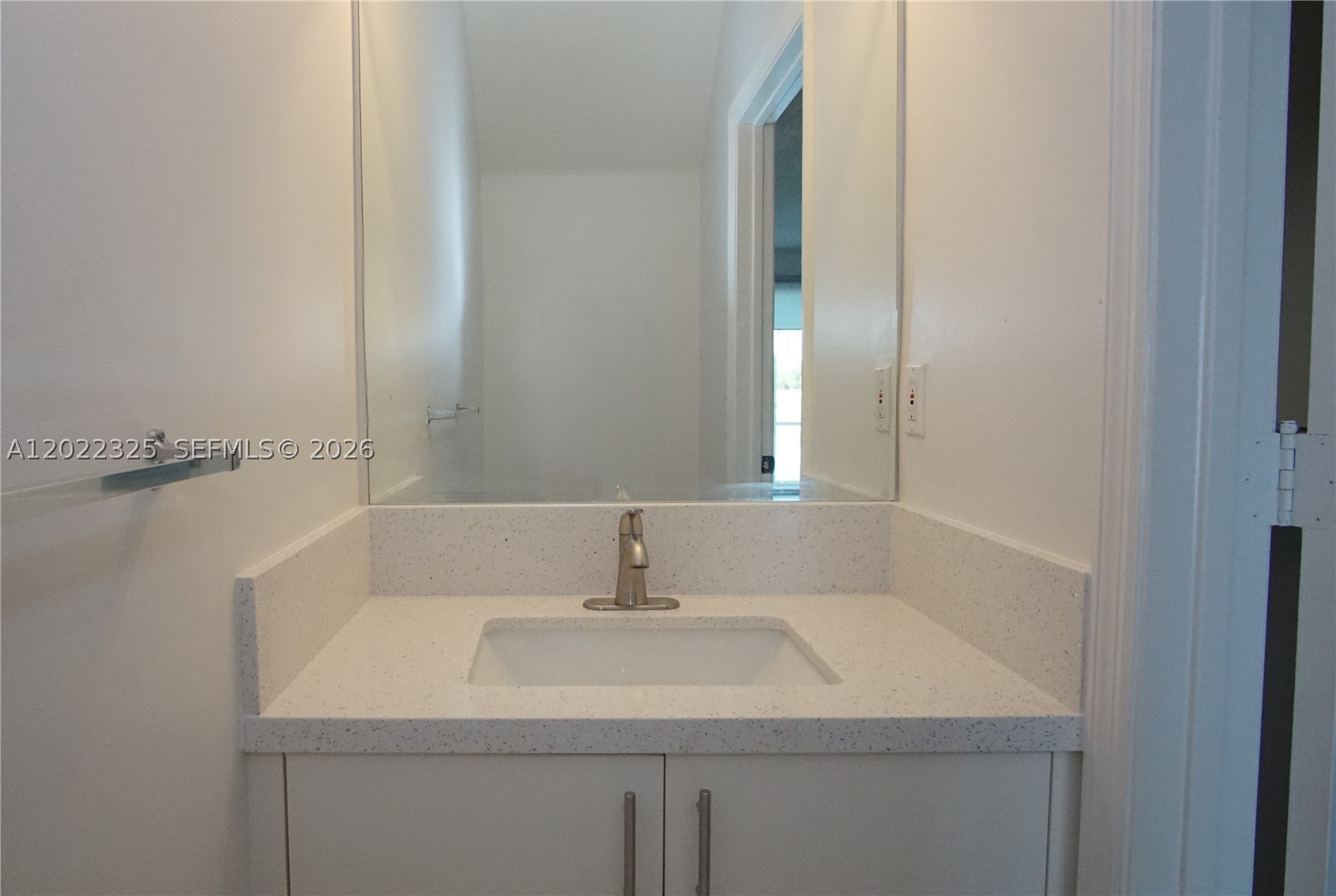 1868 Salerno Cir 1868 Property Photo 6