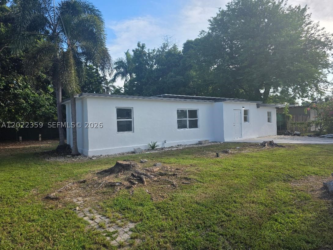 15340 Garfield Dr Property Photo 2