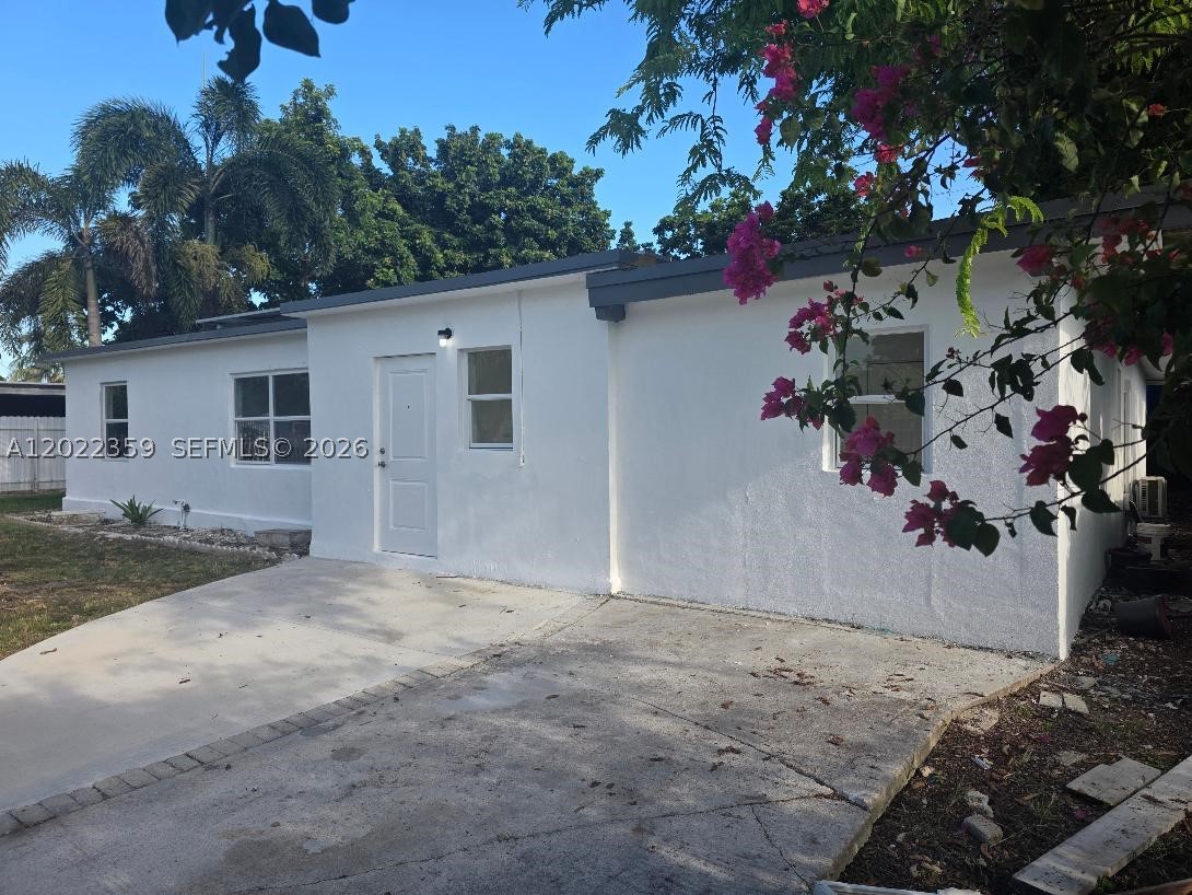 15340 Garfield Dr Property Photo 5