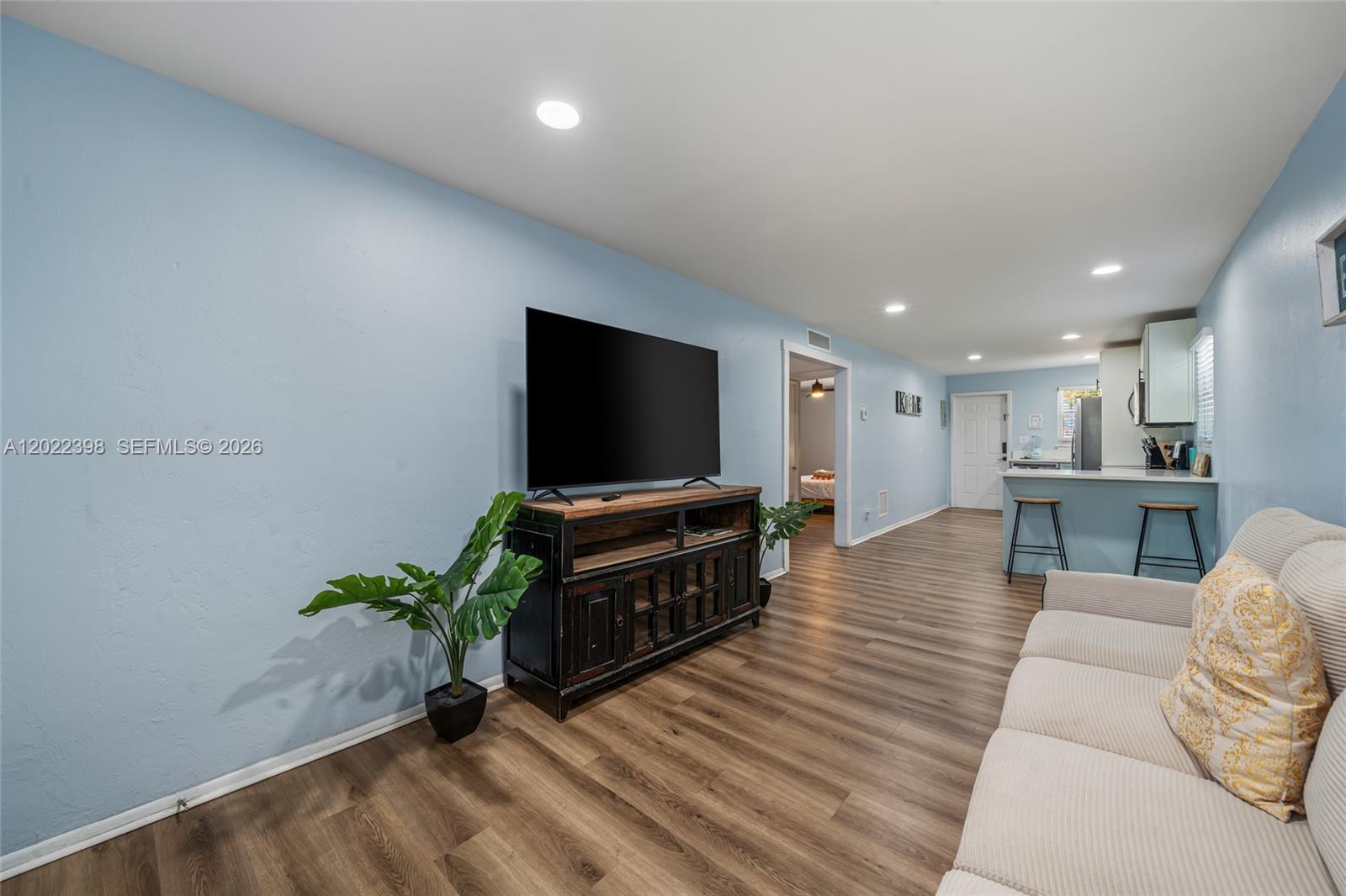 629 N F St Property Photo 5