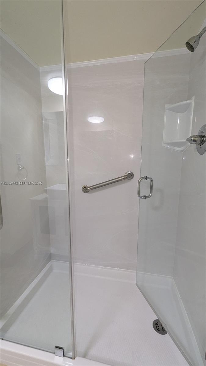 5161 Collins Ave 1217 Property Photo 13