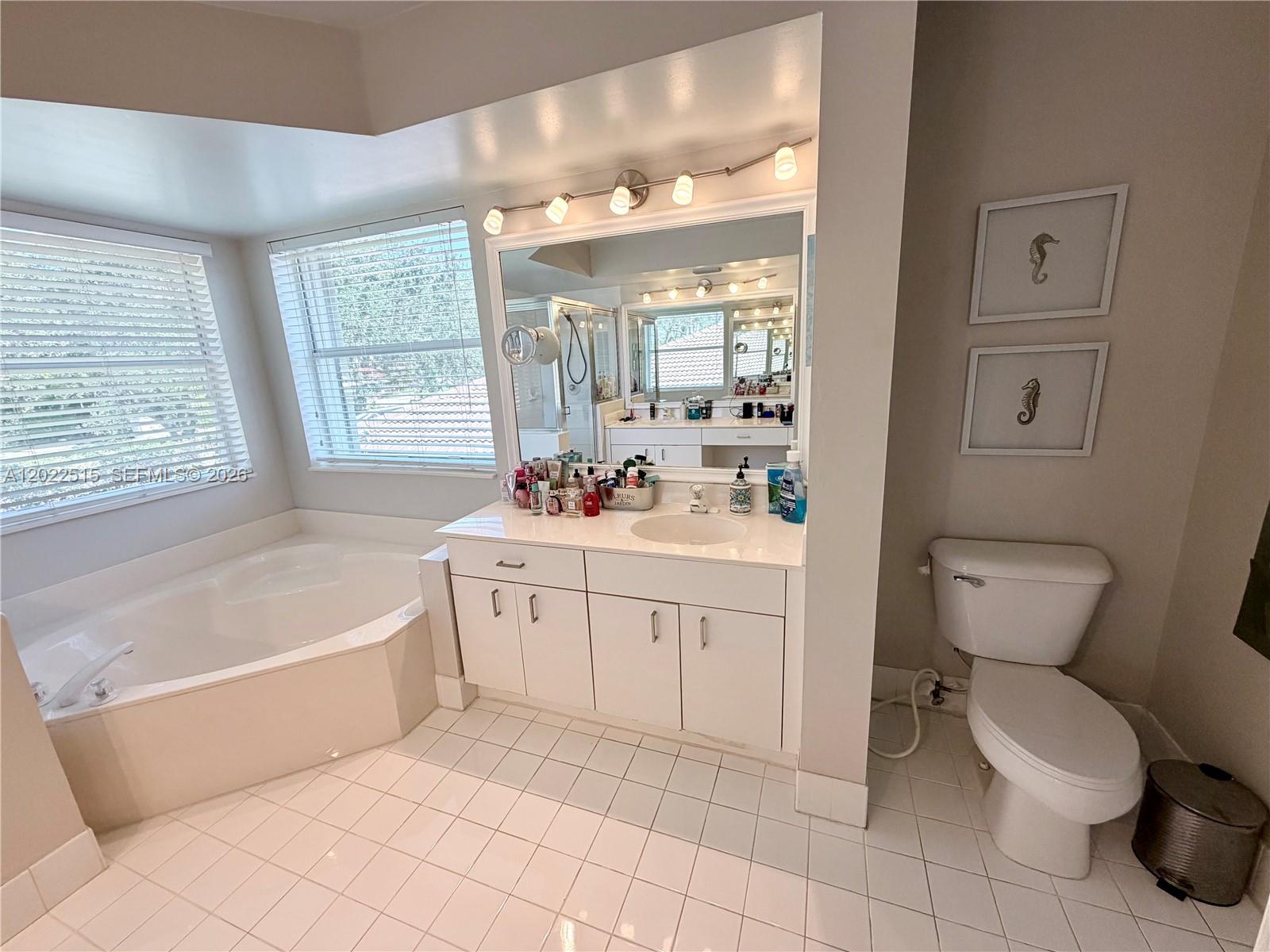 4020 Sapphire Cv Property Photo 19