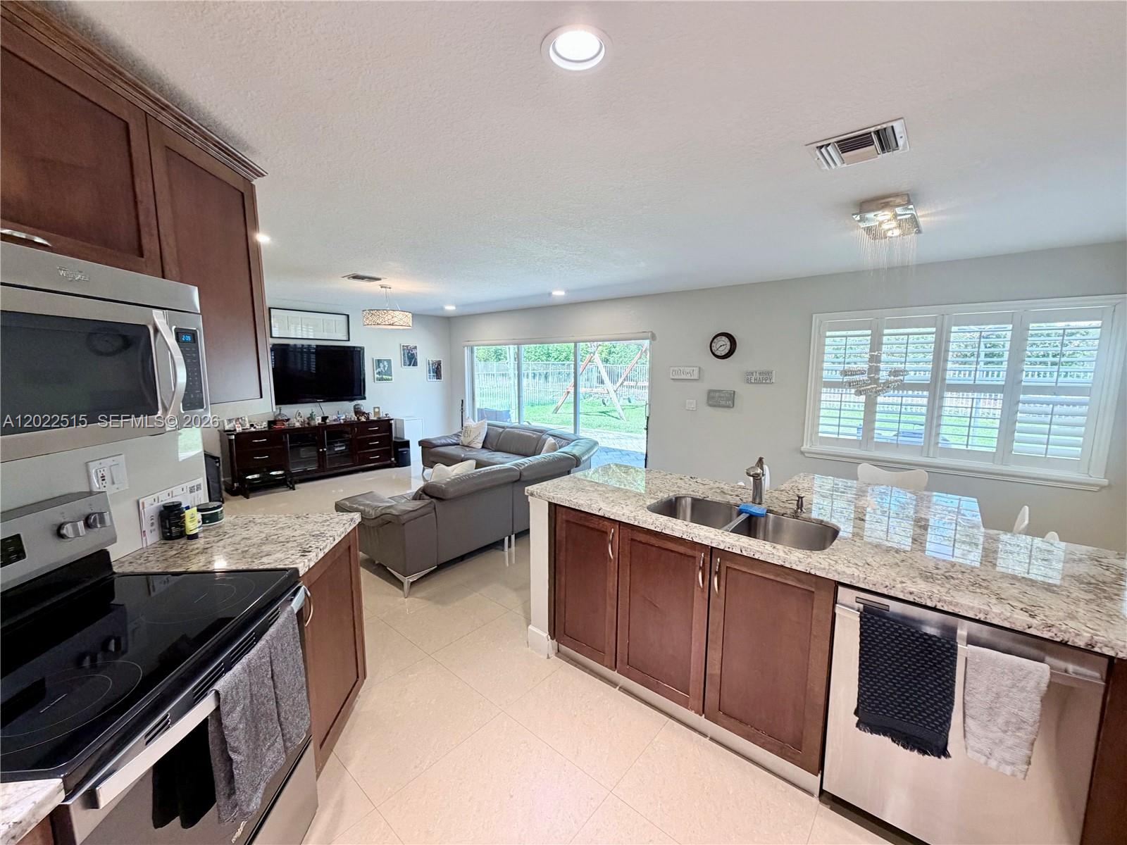 4020 Sapphire Cv Property Photo 26