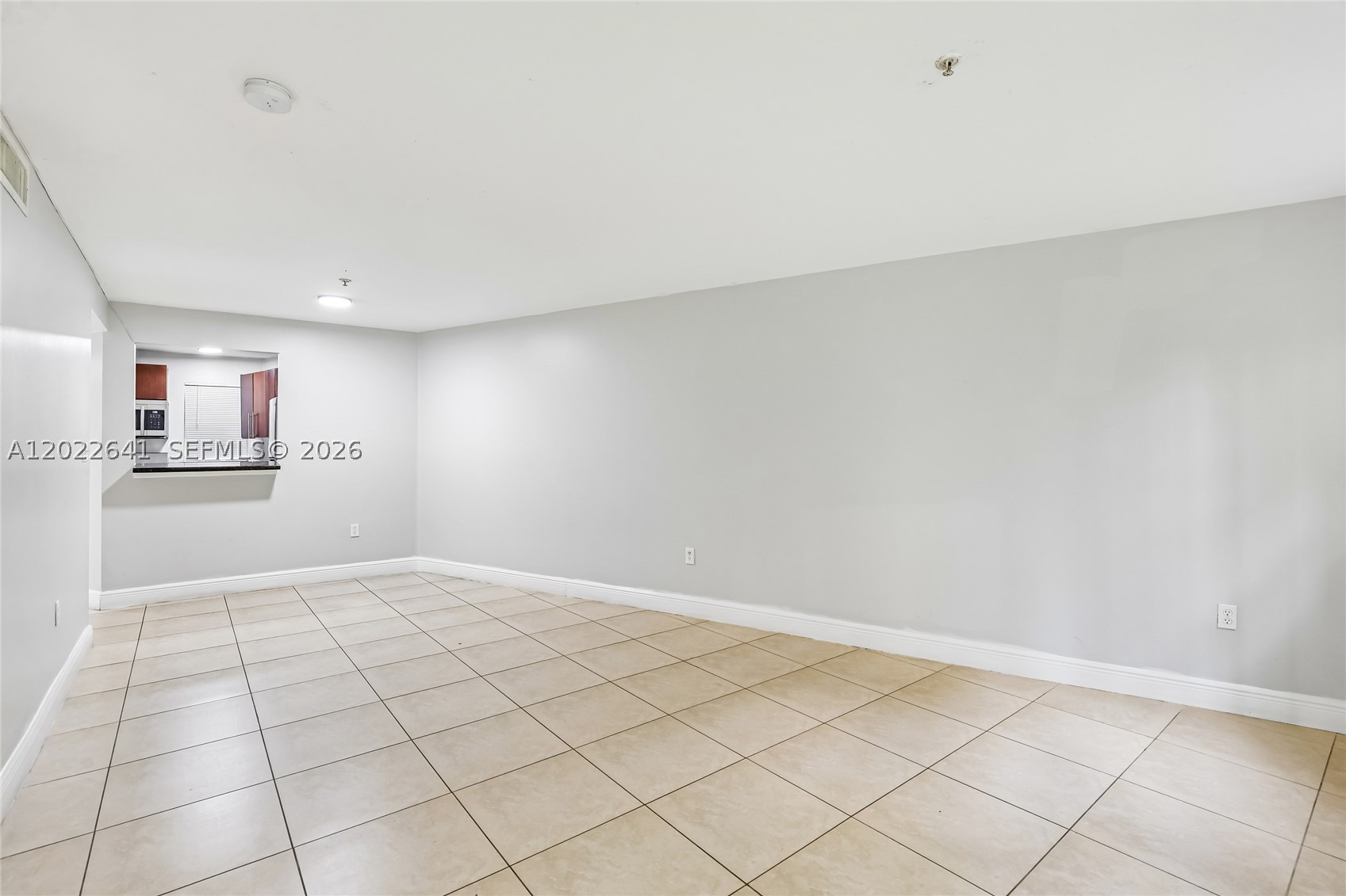 4147 Stirling Rd 105 Property Photo 13