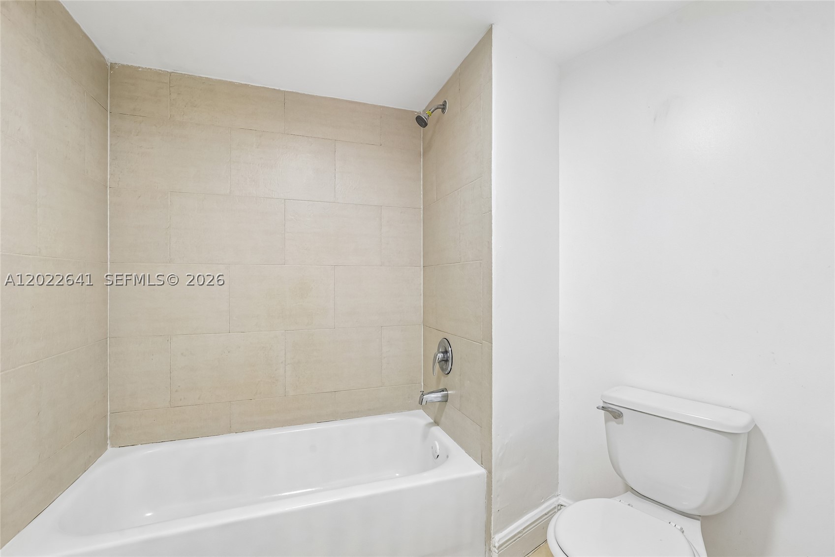 4147 Stirling Rd 105 Property Photo 21