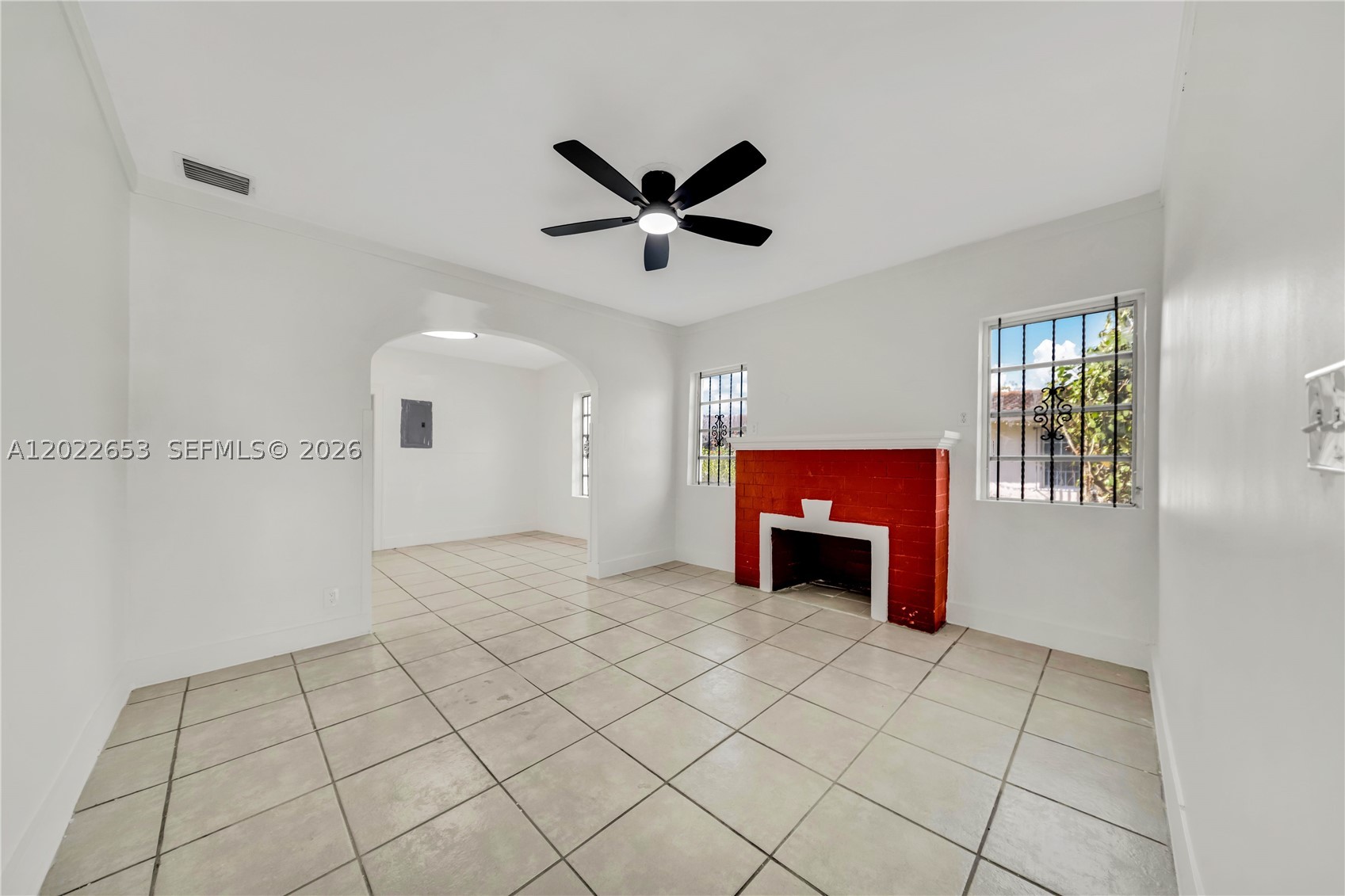 2744 Sw 16th Ter Property Photo 6