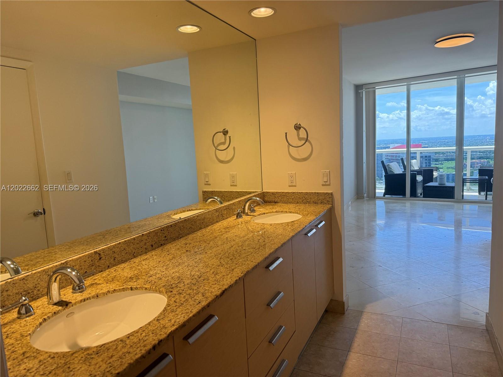 1850 S Ocean Dr 4009 Property Photo 10