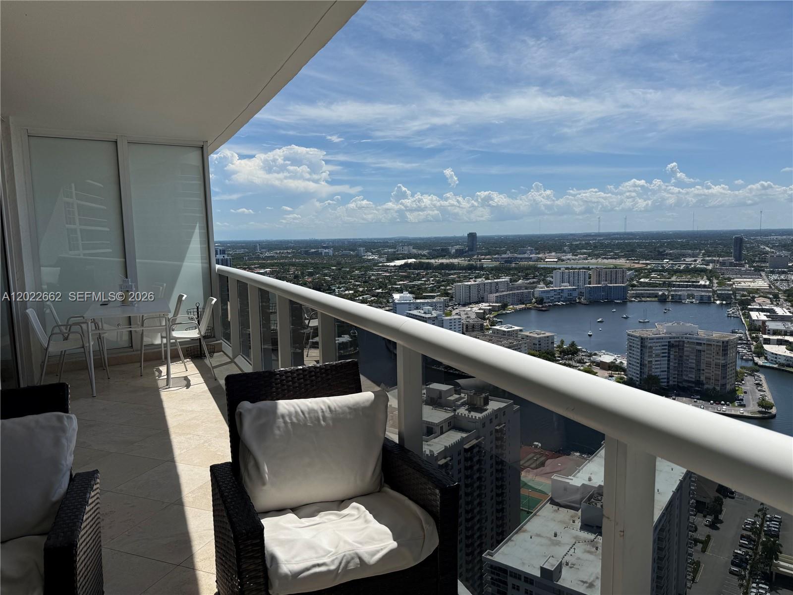 1850 S Ocean Dr 4009 Property Photo 17