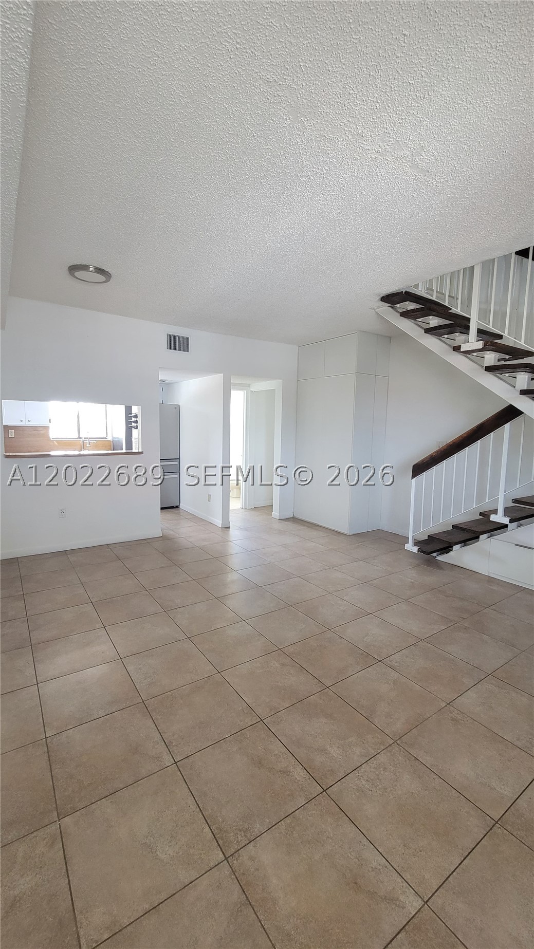 A12022689 Property Photo 2