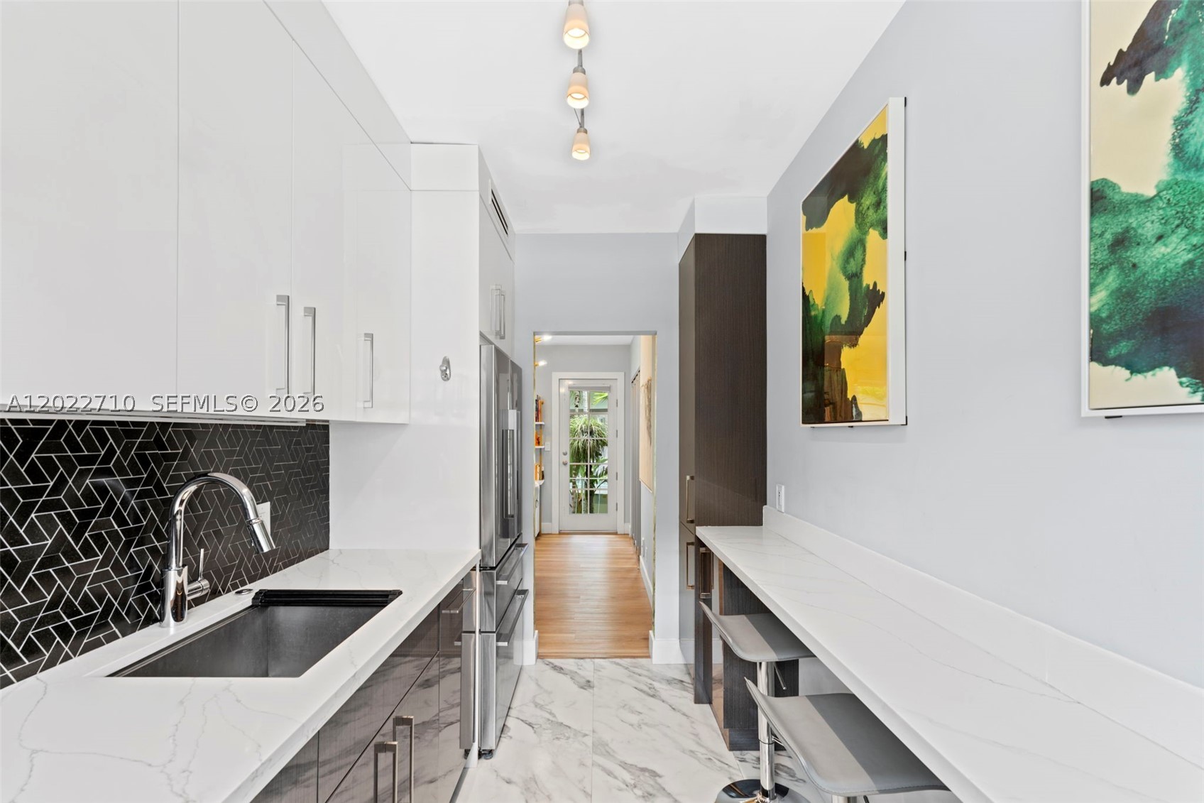 1925 Washington Ave 16 Property Photo 10