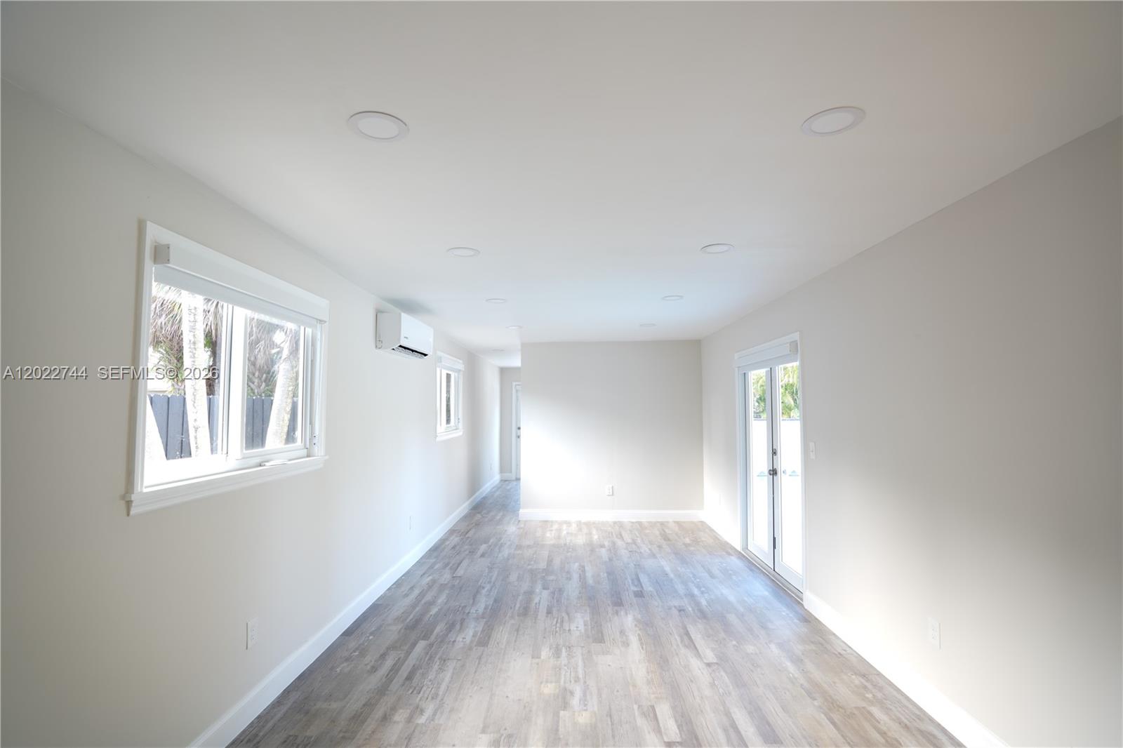 2573 Conroy Dr Property Photo 28