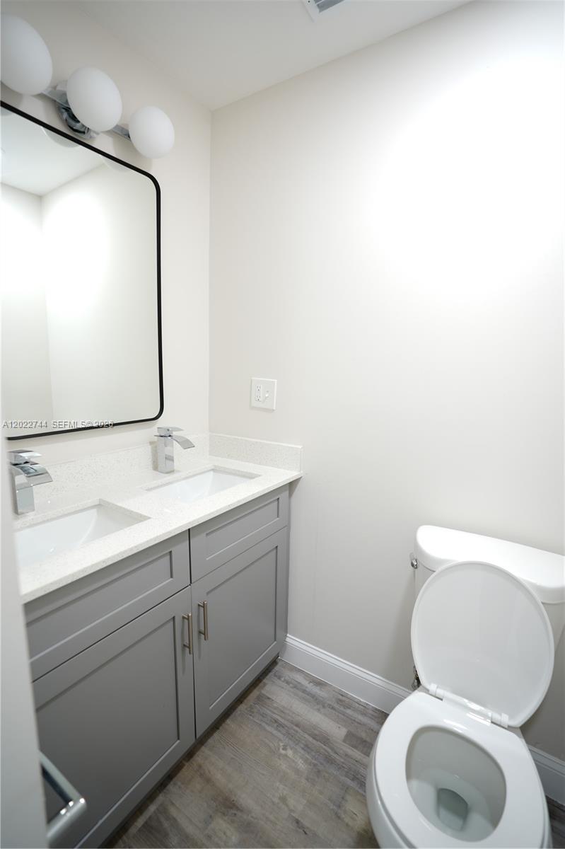 2573 Conroy Dr Property Photo 35